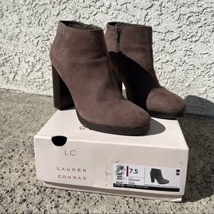 Lauren Conrad Addison Boots Size 7.5 Taupe